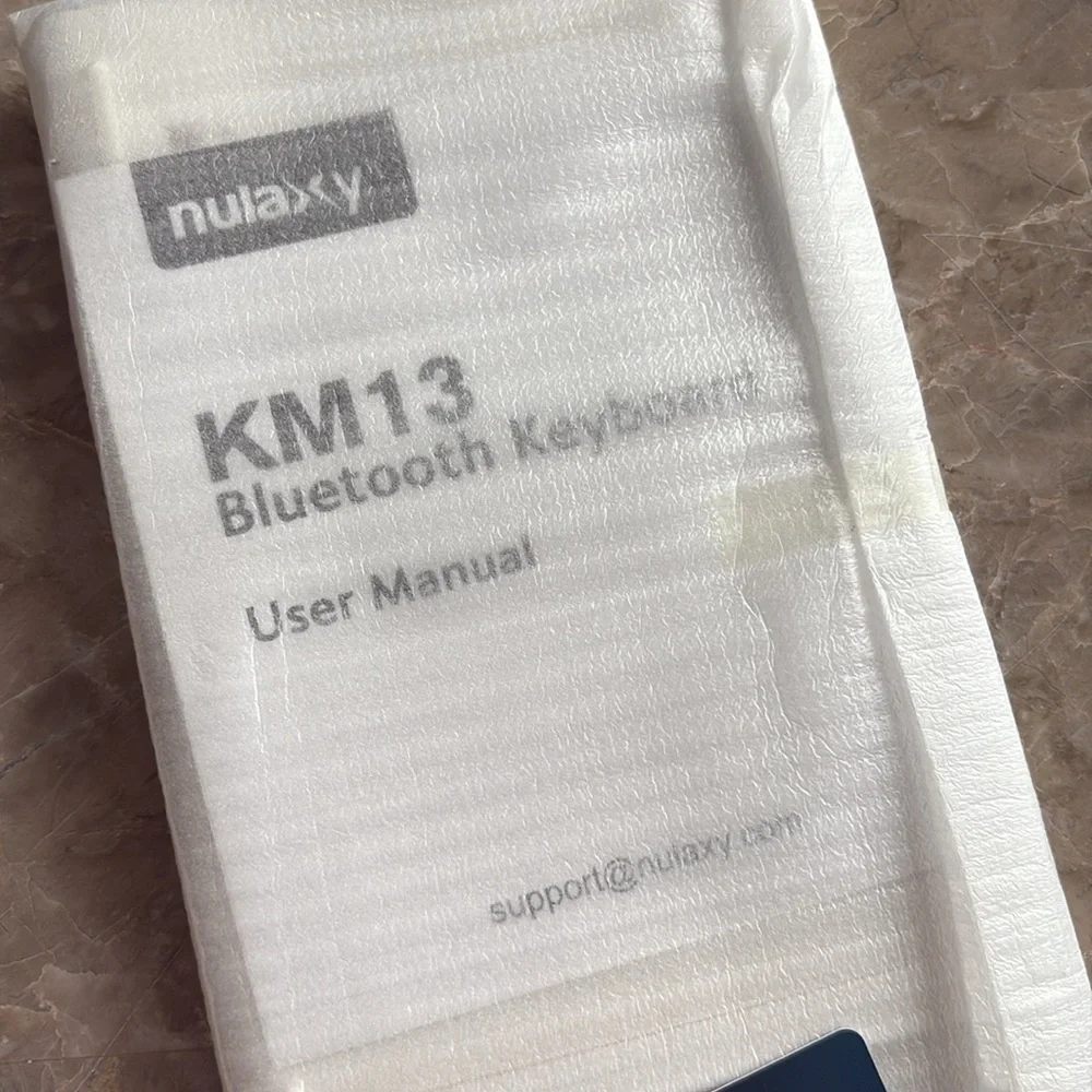 Nulaxy Wireless Keyboard with Stand Case